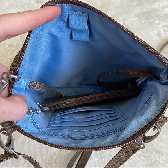 Baggallini Brown Crossbody Bag & Matching Wristlet - Picture 10 of 16